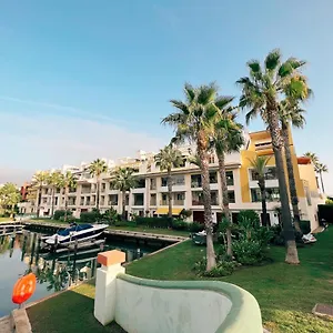 Alboaire- Waterfront Luxury 4 Bedroom In The Marina Of Sotogrande